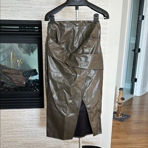 Commense Olive Faux Leather Pencil Skirt